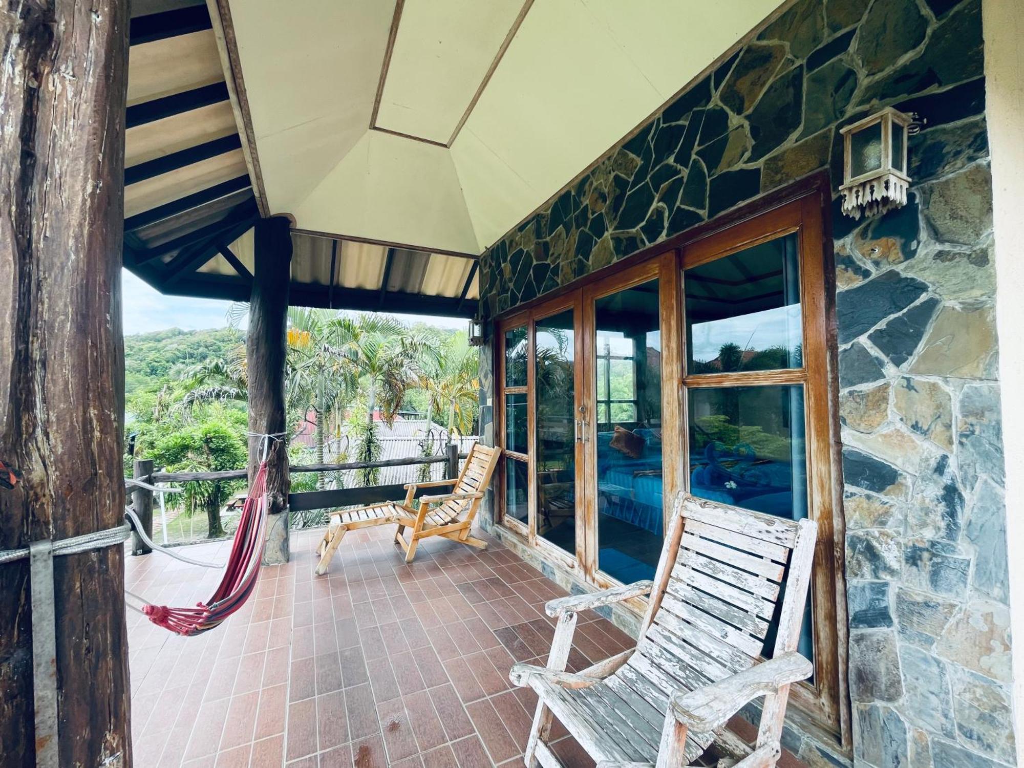 Markhouse Bungalow Ko Kut Экстерьер фото