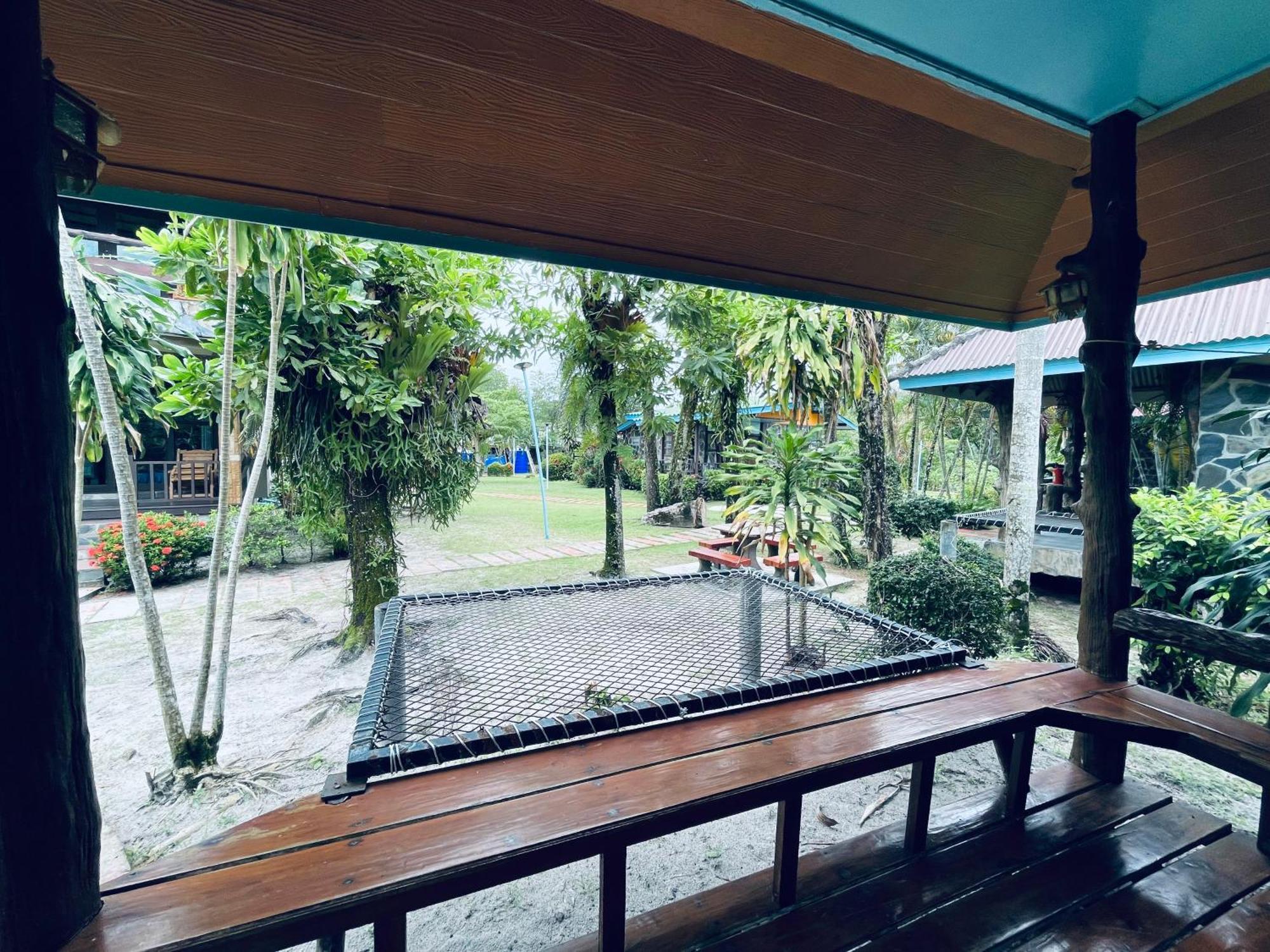 Markhouse Bungalow Ko Kut Экстерьер фото