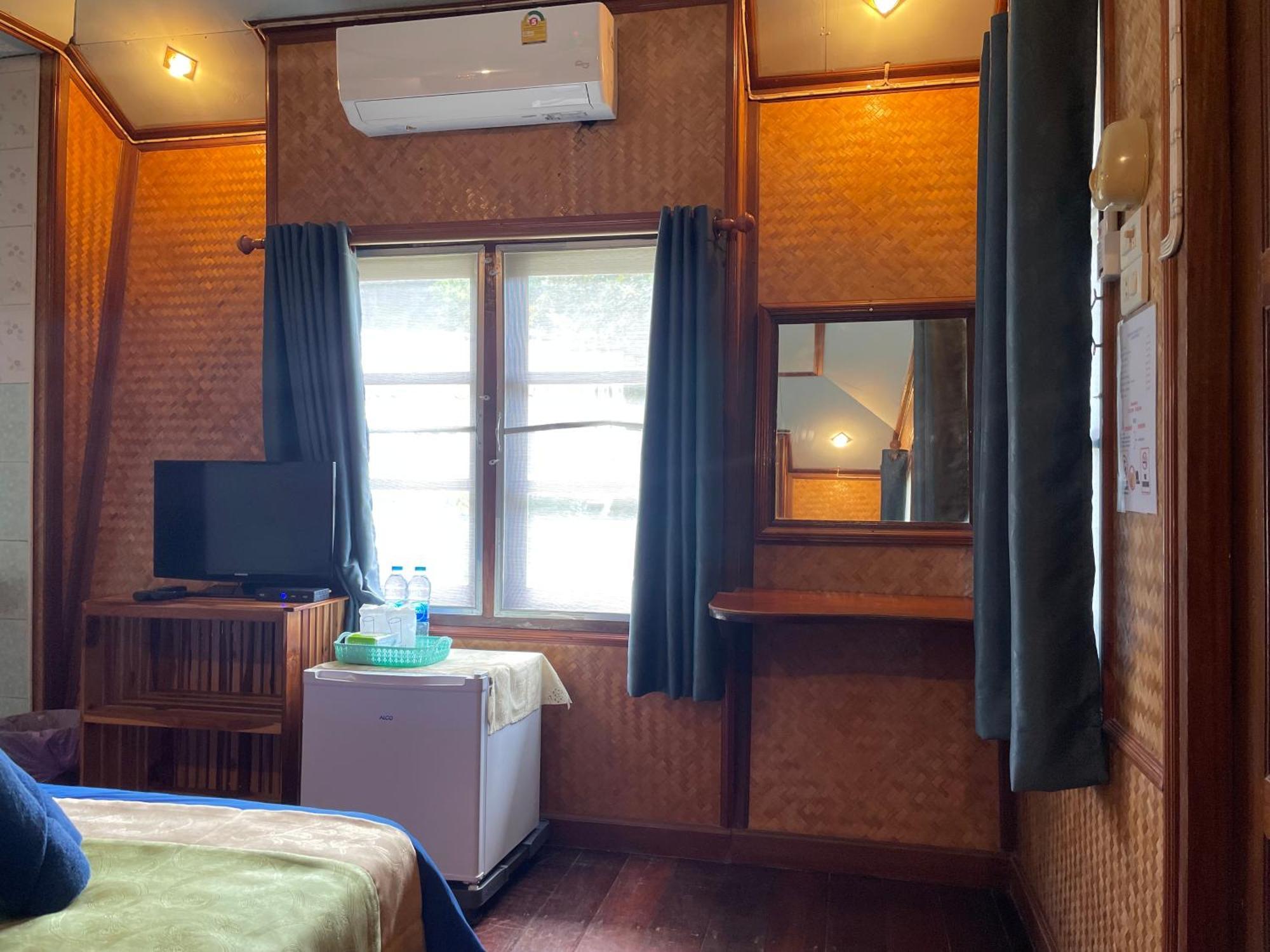 Markhouse Bungalow Ko Kut Экстерьер фото